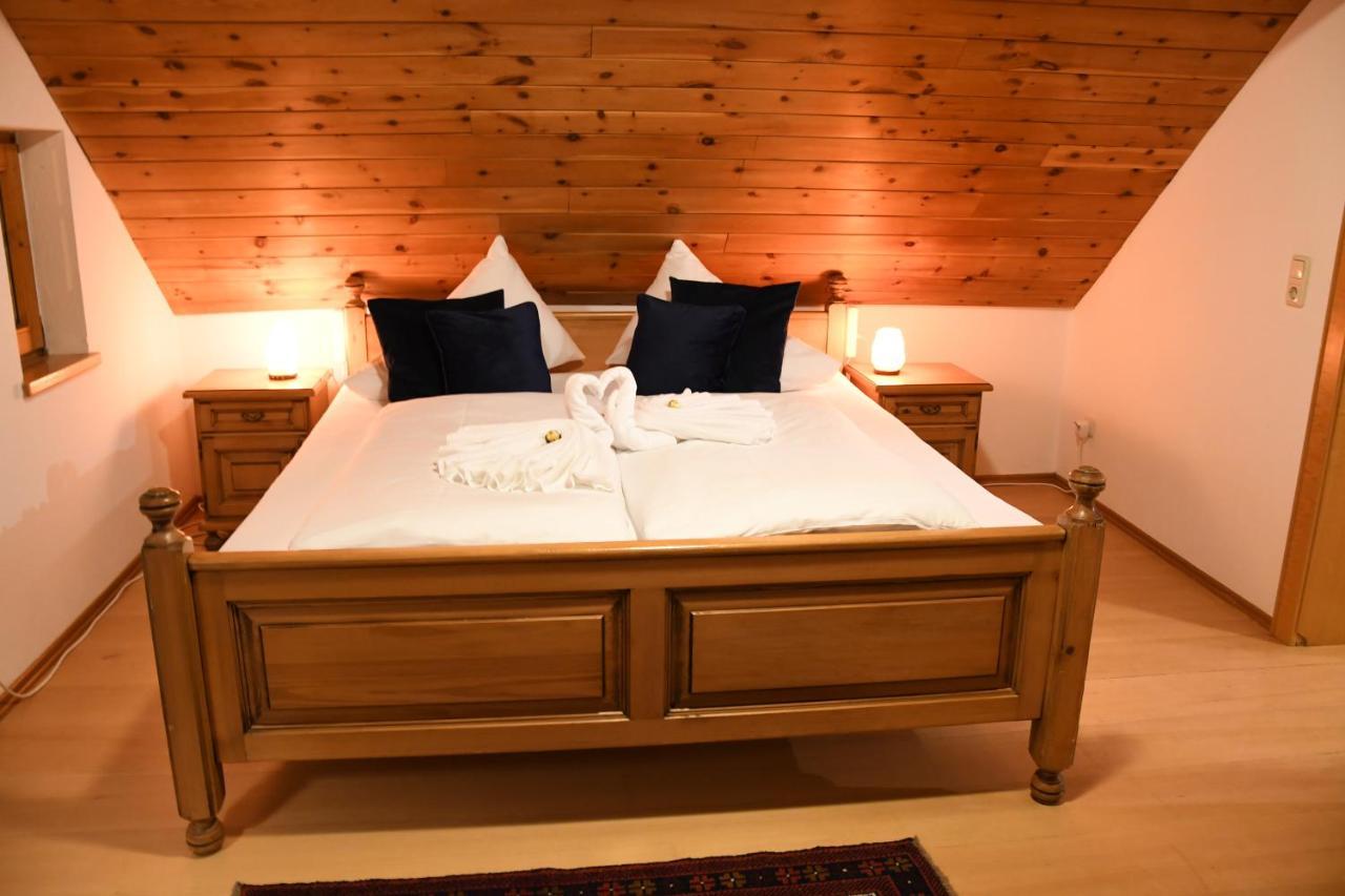 Appartement Emilia Халстат Екстериор снимка