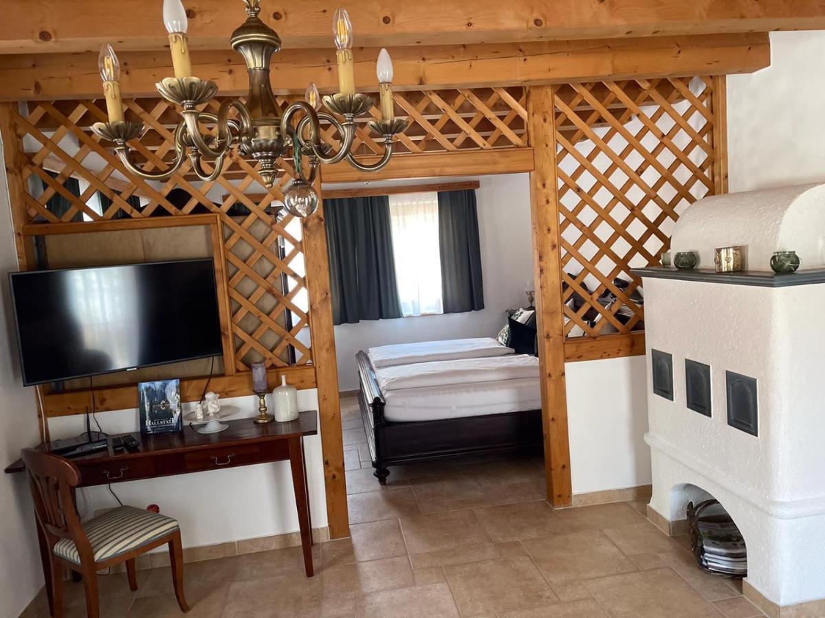 Appartement Emilia Халстат Екстериор снимка